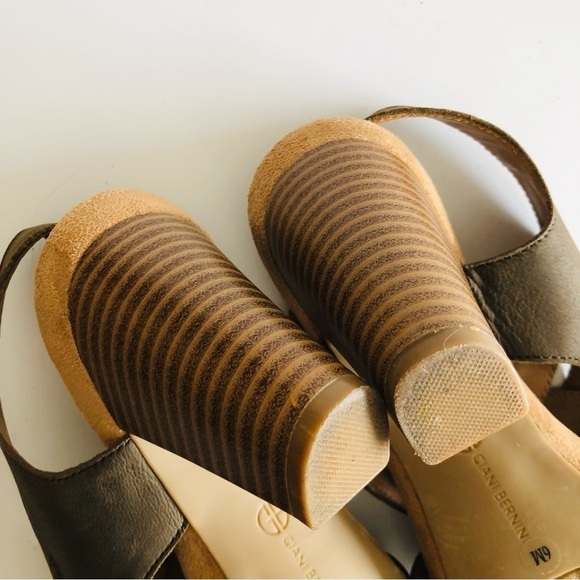 Giani Bernini Justyne Woven Block Heel Sandals - Picture 14 of 15